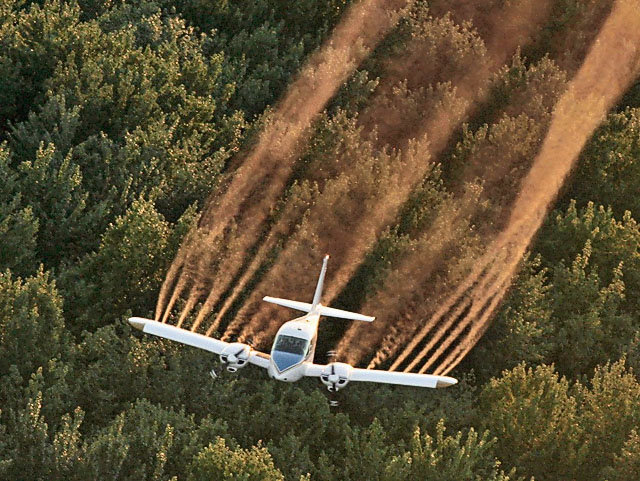 airplane spraying pesticides